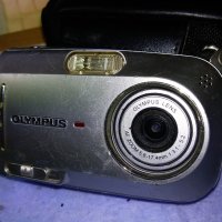 OLYMPUS 4.0 MEGAPIXELS MADE in JAPAN Стар ДИГИТАЛЕН ФОТОАПАРАТ ОЛИМПУС с МАРКОВ КАЛЪФ Targus 40766, снимка 2 - Фотоапарати - 43496750