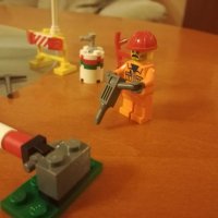 Лего - Lego строителен работник и аксесоари, снимка 2 - Конструктори - 33617580