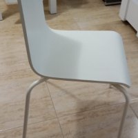 Продавам 4  стилни трапезни стола, снимка 2 - Столове - 33020076