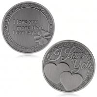 Монета с надпис " обичам те повече от колкото мога да се изразя " сърце детелина , влюбени