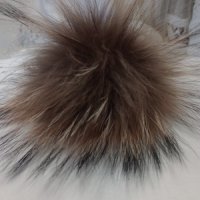 Прошарен Помпон Естествен косъм за шапка, снимка 6 - Шапки - 44132872
