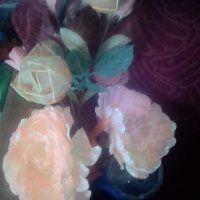 Рози, снимка 1 - Романтични подаръци - 28595250