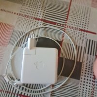 apple 87w usb-c power adapter 20,2v 4,3a, снимка 9 - Лаптоп аксесоари - 43554098