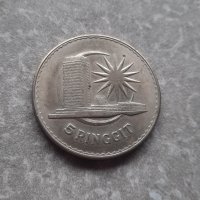 Възпоменателна монета 5 Ringgit - Agong V Prime Minister Abdul Rahman Putra Al-haj, снимка 2 - Нумизматика и бонистика - 43250261