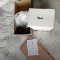 Дамски слънчеви очила Dior, снимка 8 - Слънчеви и диоптрични очила - 44015835