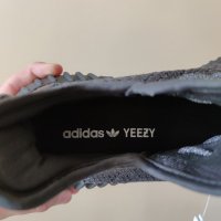 Yeezy 350 v2 рефлектиращи Adidas , снимка 9 - Маратонки - 36620723