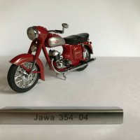 Jawa 250 typ 354-04 1953 мотор - мащаб 1:24 на Atlas моделът е нов в кутия, снимка 3 - Колекции - 41443231