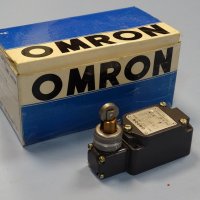 краен изключвател Omron WL-10 FSD2-G small 2-circuit limit switch 10A 500VAC, снимка 1 - Резервни части за машини - 37719106