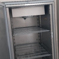Професионален хладилник EKU, снимка 7 - Обзавеждане на кухня - 44061138