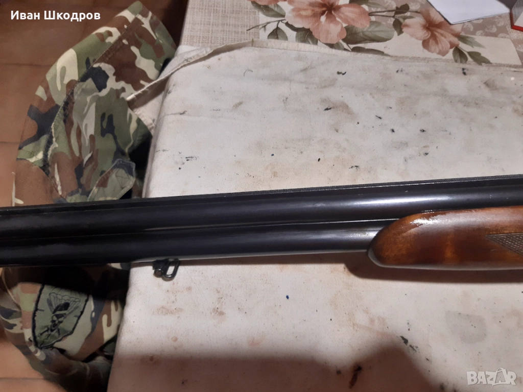 Предлагам ловна гладкоцевна пушка модел иж 12 кал12, снимка 1