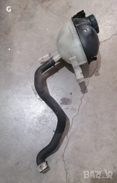 Казанче Антифриз Mercedes W204 C klass , снимка 1