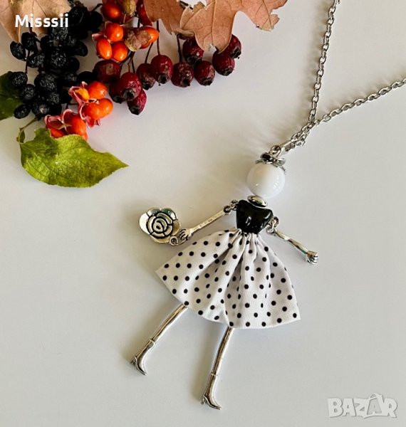 Дълго колие/гердан с висулка "Кукла", снимка 1