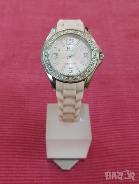 Дамски часовник Q&Q. , снимка 1