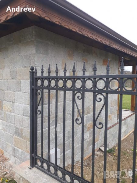 Лепене на камък, снимка 1