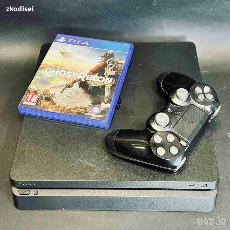Конзола SONY - PS4 с 1бр. джойстик и 1бр. игра, снимка 1