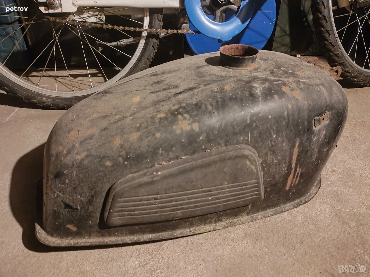 Ретро мотоциклетен резервоар., снимка 1