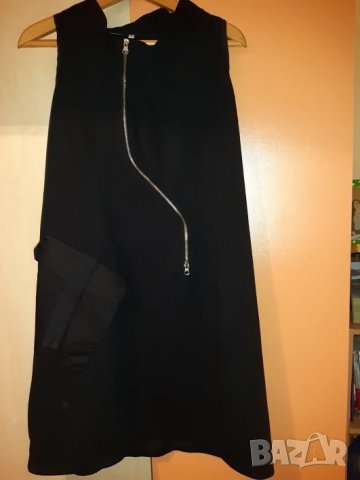 Елегантна черна рокля, без ръкави , снимка 2 - Рокли - 27065402
