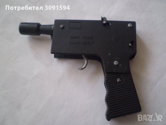 детска играчка  малко пистолетче бакелит или или твърда пластмаса, снимка 4 - Други ценни предмети - 33475273
