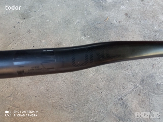 карбоново кормило, снимка 3 - Части за велосипеди - 52867095