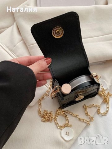 Мини чанта, снимка 3 - Чанти - 43733117