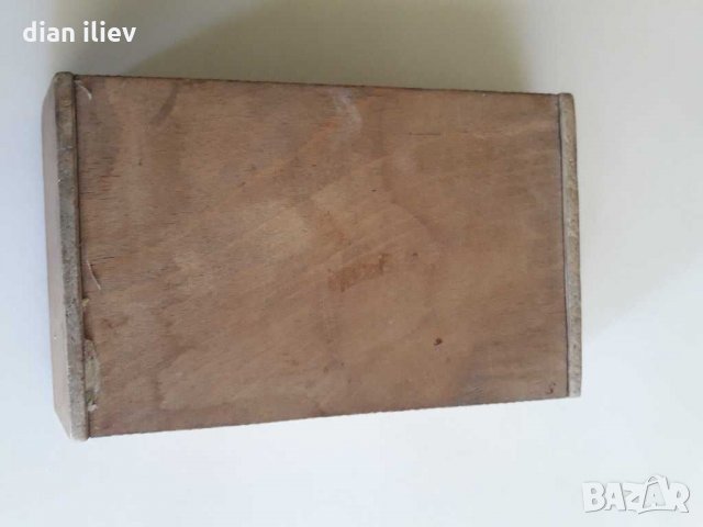 Стара дървена кутия , снимка 10 - Други ценни предмети - 28909491