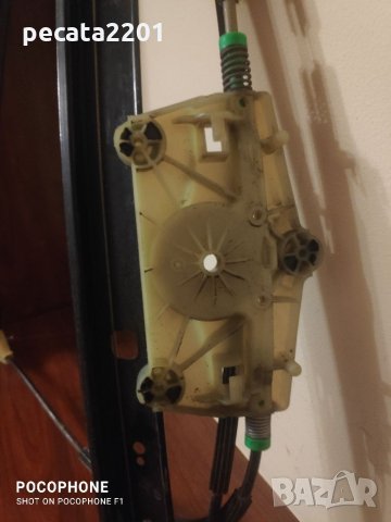 Продавам -- оригинален преден ляв стъклоповдигач за Ауди Кю7, снимка 4 - Части - 33177412