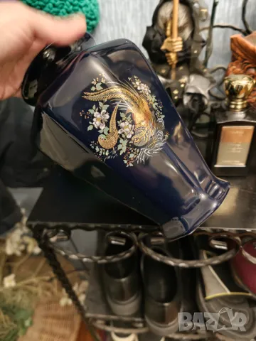 Порцеланова ваза кобалт със позлата , снимка 3 - Вази - 48802795