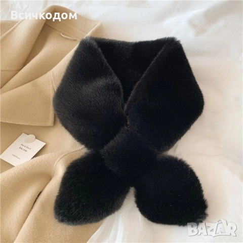Пухкав дамски шал, имитиращ заешка к о ж а🤗  