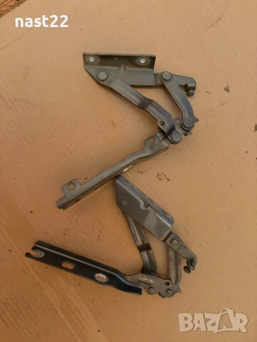 Панти за преден капак  Фолксваген Голф 5 VW/GOLF5 хечбек, снимка 3 - Части - 53192543