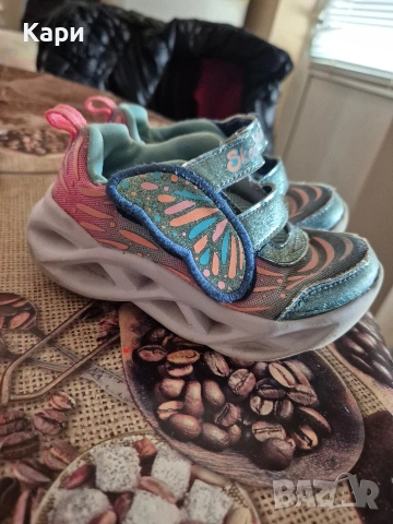 Skechers светещи маратонки 24 номер, снимка 13 - Детски маратонки - 53594031