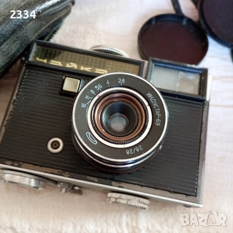 Фотоапарати от 70те години , снимка 3 - Фотоапарати - 52244016