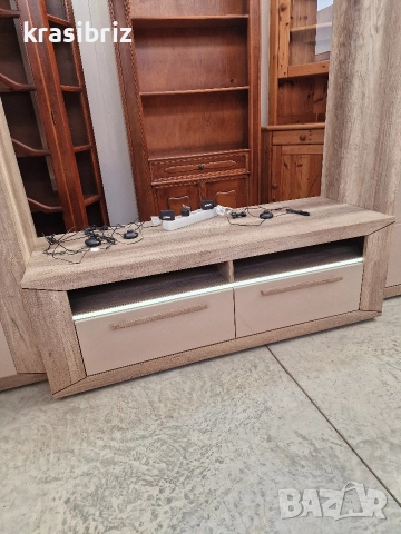 Модулна Секция с Лед Осветление-внос от Германия!, снимка 3 - Секции и витрини - 52838002