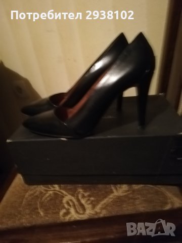 Класически, елегантни дамски обувки от Италия , снимка 2 - Дамски обувки на ток - 38573872