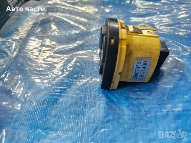 Превключвател ASR LRW гама Alfa Romeo 147 156070551 61071400, снимка 2 - Части - 51247413