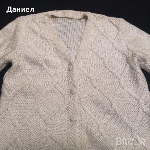 Плетена вълнена желетка, снимка 4 - Антикварни и старинни предмети - 39148021
