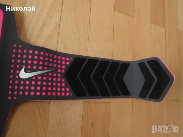 Nike Ultra-Light Running Armband , снимка 7 - Чанти - 32540592