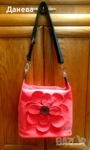 Дамска чанта, снимка 5 - Чанти - 47907635