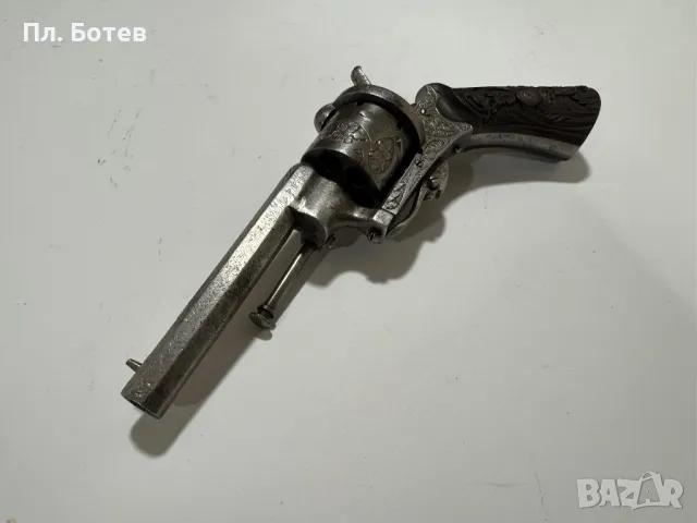Уникален револвер/пистолет, снимка 10 - Антикварни и старинни предмети - 49182108