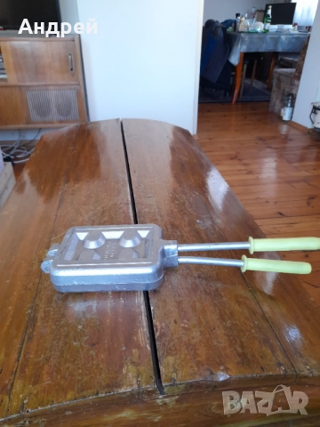 Стар уред,форма за печене на сладки,Гъбки