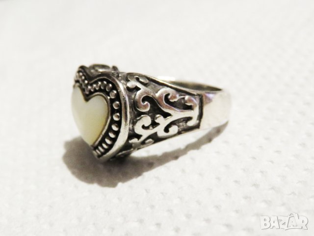 стар сребърен пръстен, Дамски сребърен пръстен със сърце от бял кралски седеф - камъка на, снимка 2 - Пръстени - 32351561