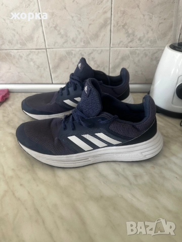 Оргинални маратонки ADIDAS GALAXY , снимка 2 - Маратонки - 51639614