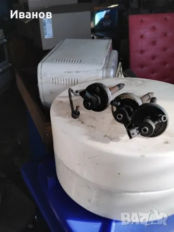 Рено маскот (на части)