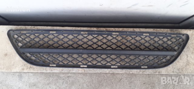 Централна Решетка Във Предната Броня. BMW E90. 2005-2011 Година. , снимка 6 - Части - 35239206