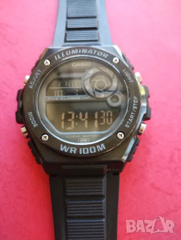 Часовник"Casio"illuminator