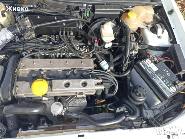 Opel Astra F 1.6 Sport, снимка 12 - Автомобили и джипове - 52635790