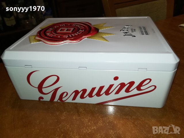 JIM BEAM-МЕТАЛНА КУТИЯ 3011210856, снимка 3 - Колекции - 34973564