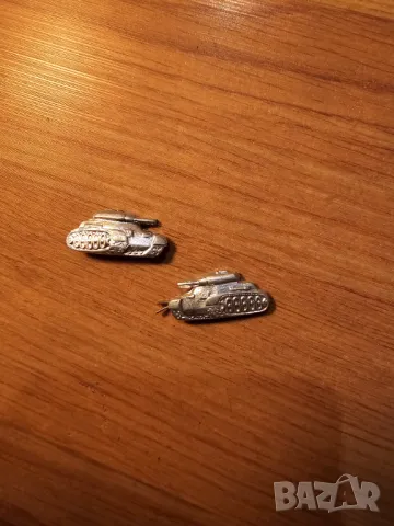Комплект 2 броя вензели Танкови Войски за ценители и колекционери