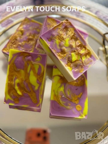 Ръчно изработен сапун „Лилав зюмбюл, снимка 5 - Козметика за тяло - 53277499