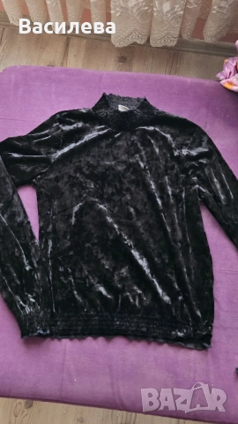 Плюшено поло , снимка 2 - Блузи с дълъг ръкав и пуловери - 52311023