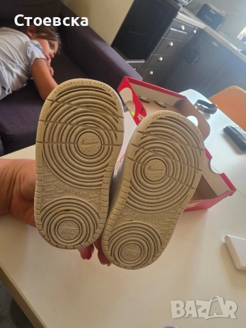 Детски маратонки Nike, снимка 3 - Детски маратонки - 52321836